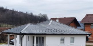 LJUDI PRODAJU STANOVE I KUPUJU KUĆE. Kuća košta 15.000 EURA a gotova je za 5 dana! (FOTO)