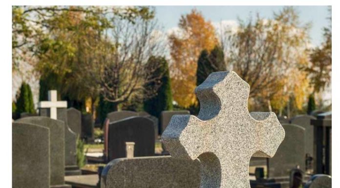 Nakon 40 dana, pokojnik je ekshumiran da se grije na suncu: Milica je, držeći se drevne vlaške tradicije, ranom zorom otvorila grob svog sina.