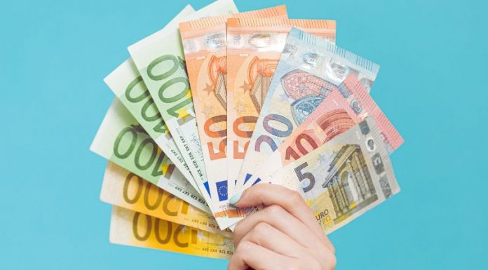 Ova dva znaka će do kraja MARTA dobiti NEOČEKIVAN NOVAC!