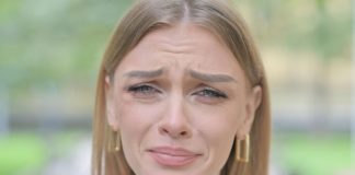 Ova 3 horoskopska znaka bolje da ne izlaze iz kuće: Karma ih stiže u martu 2026.